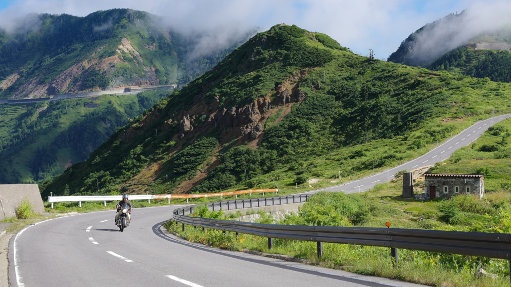 夏の志賀草津道路