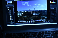 作業中のノートPC