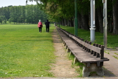 公園のベンチ