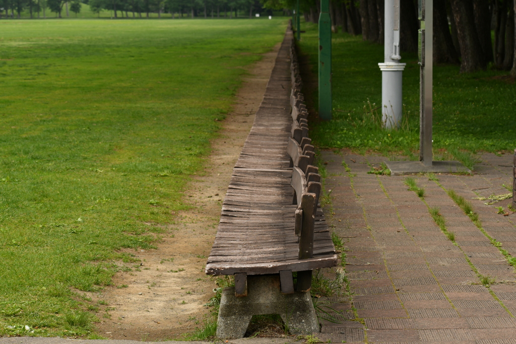 公園のベンチ