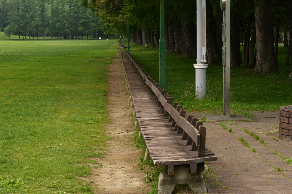 公園のベンチ