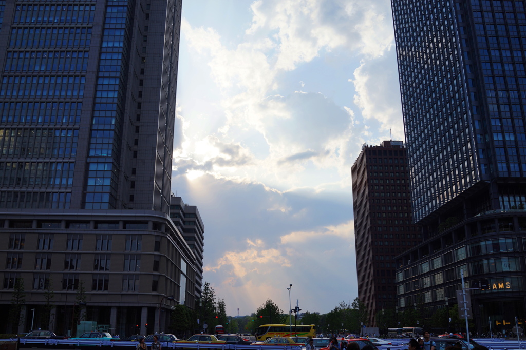 東京駅外