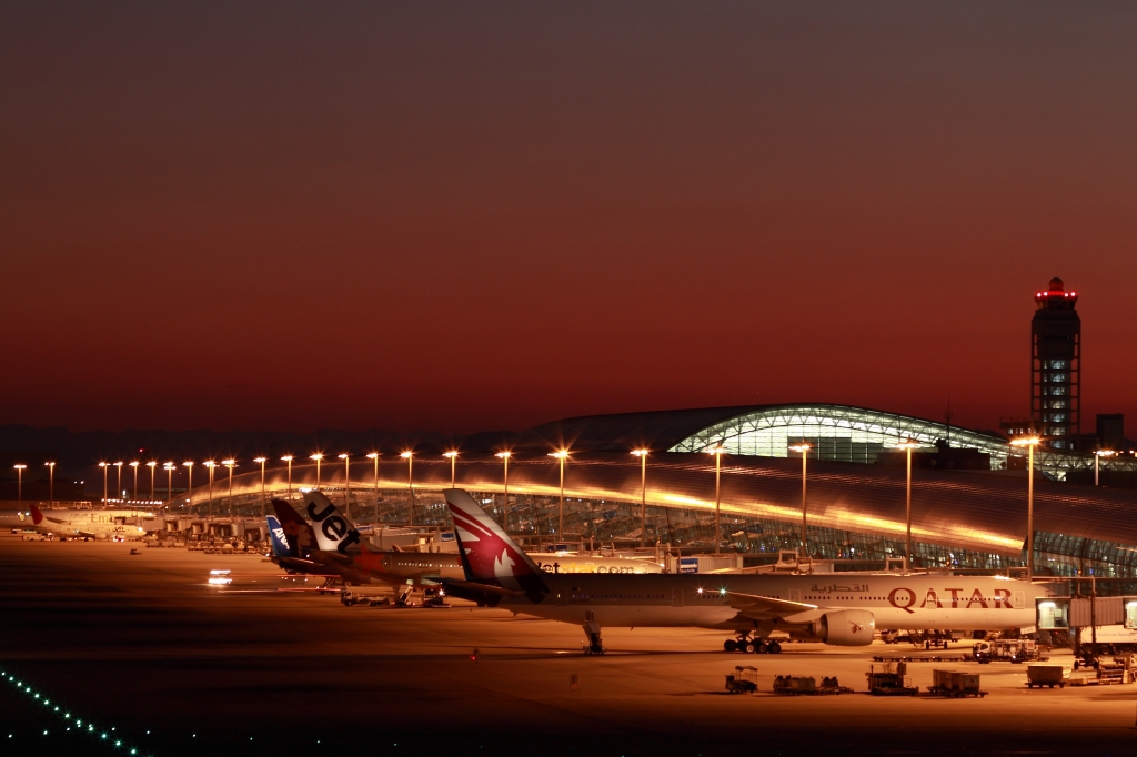 関空の夕暮れ