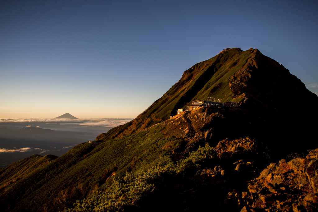 赤岳と富士山