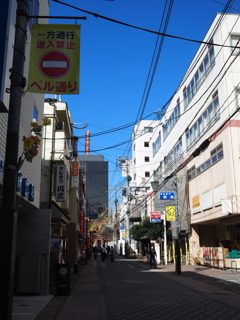昼過ぎのベル通り