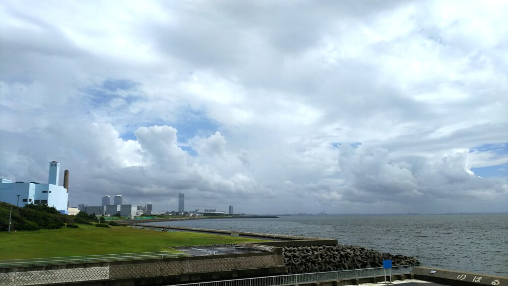 清掃工場と幕張のビル