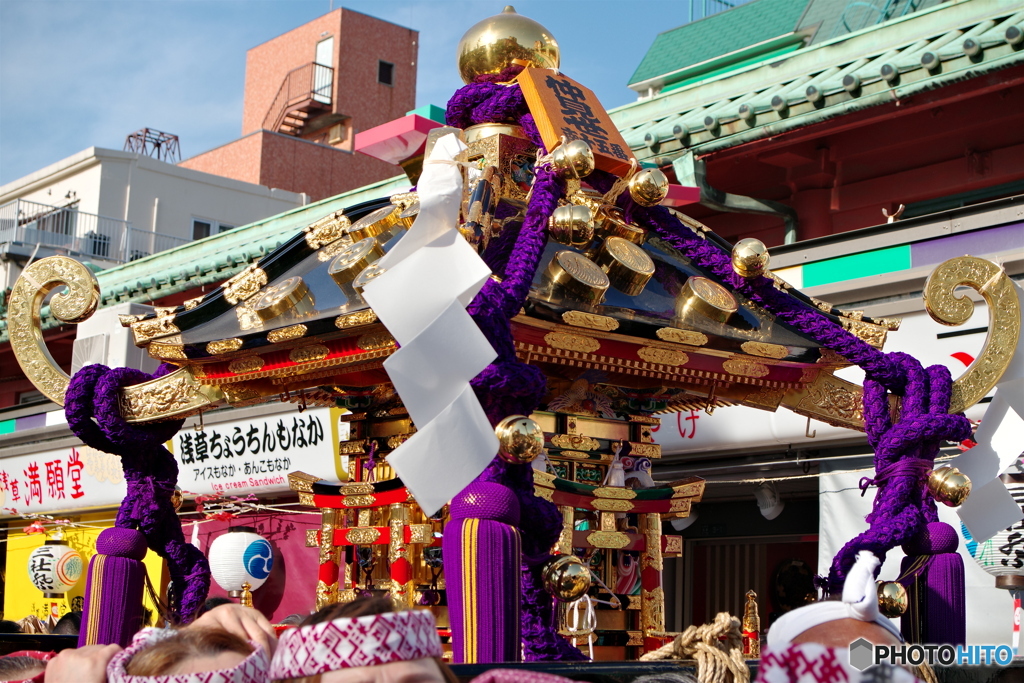 祭色兼備