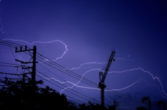 雲間雷