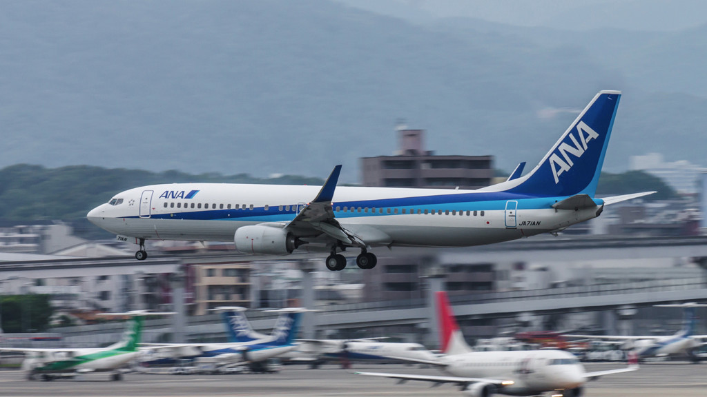 伊丹空港 流し撮り-05