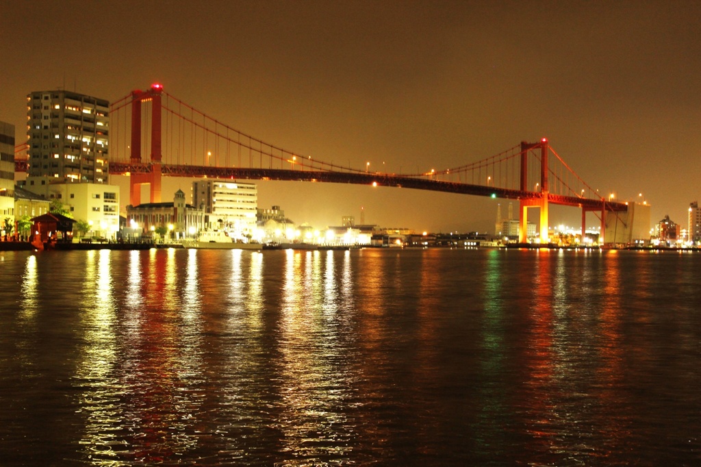 若戸大橋。