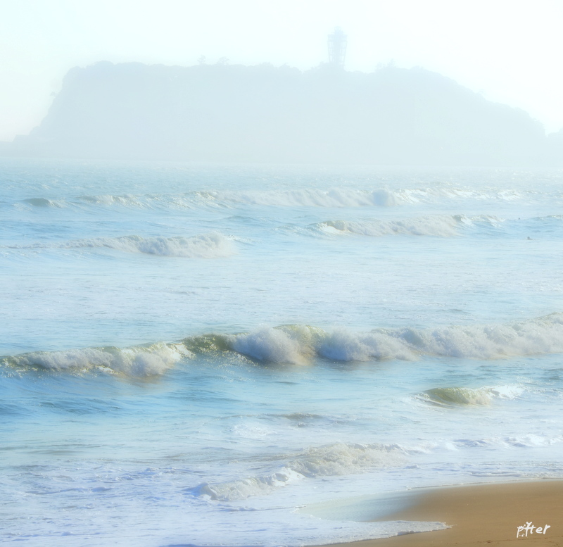 ここで聞く風と波の音