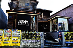 青年に戻れる街　３