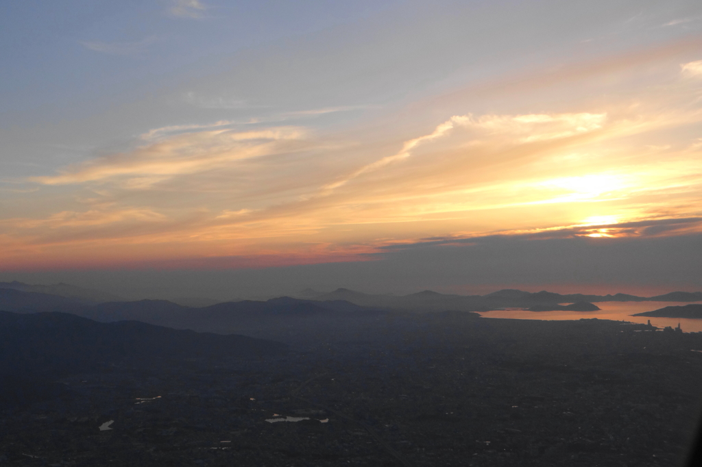 夕焼けの博多湾