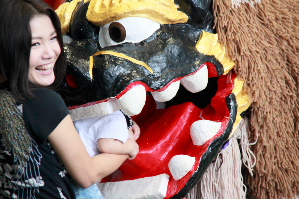 獅子と母子