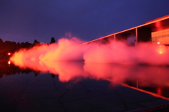 豊田市美術館：ライティング・　吹き出す霧の炎