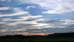 夕暮れの彩雲 パノラマ写真 