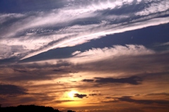 夕陽の彩雲