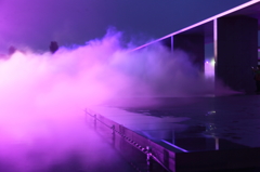 豊田市美術館：ライティング・プロジェクション　押し寄せる霧の波