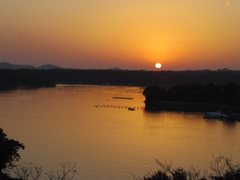 伊勢湾に沈む夕日