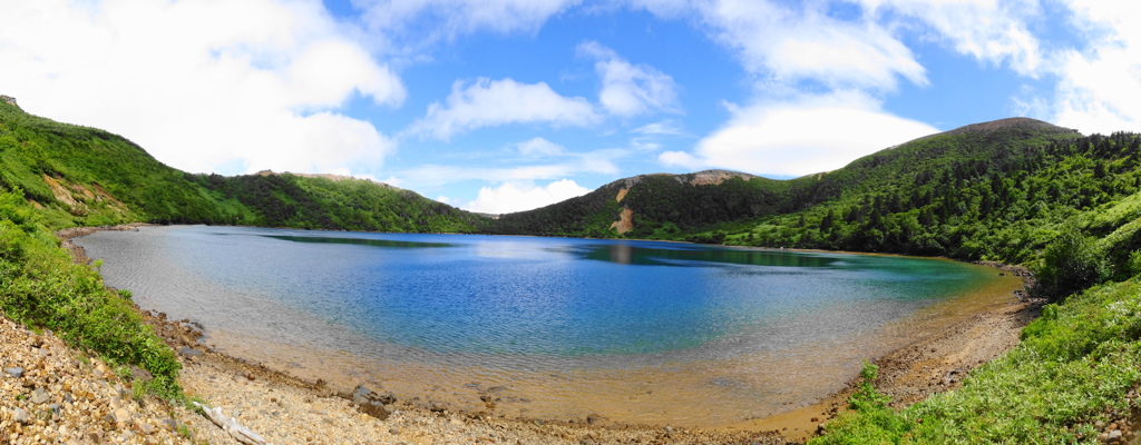 一切経山　魔女の瞳