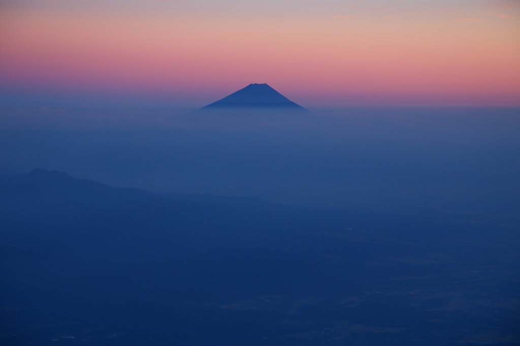 夕暮れ　富士山