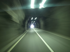 トンネル