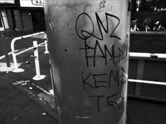 電柱のラクガキ