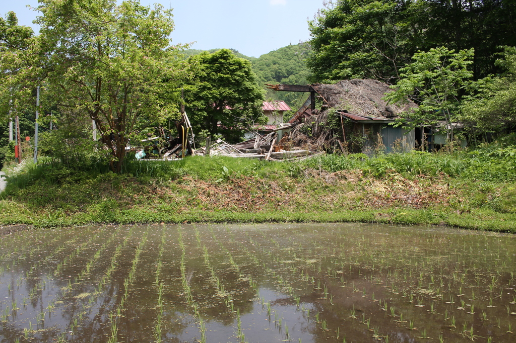 みなかみ藤原の壊れた民家