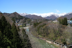 雲に包まれた谷川岳