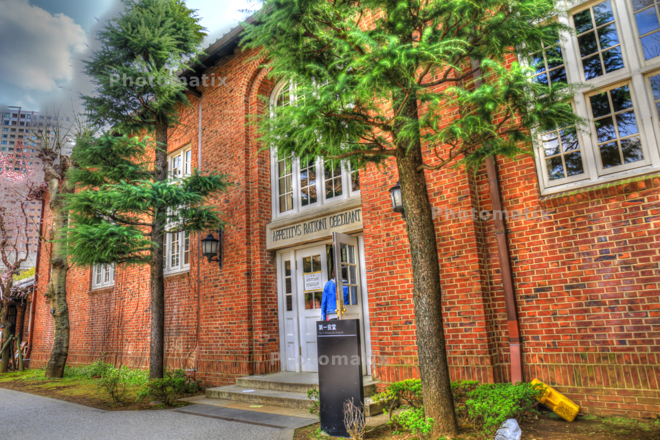 IMG_9867_8_9_tonemapped