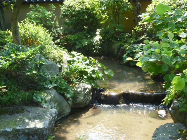 川