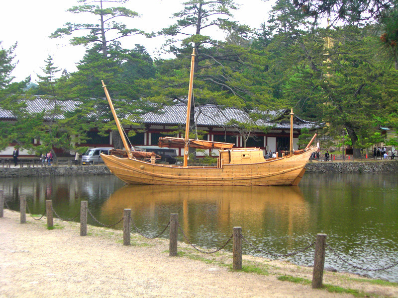 木の舟