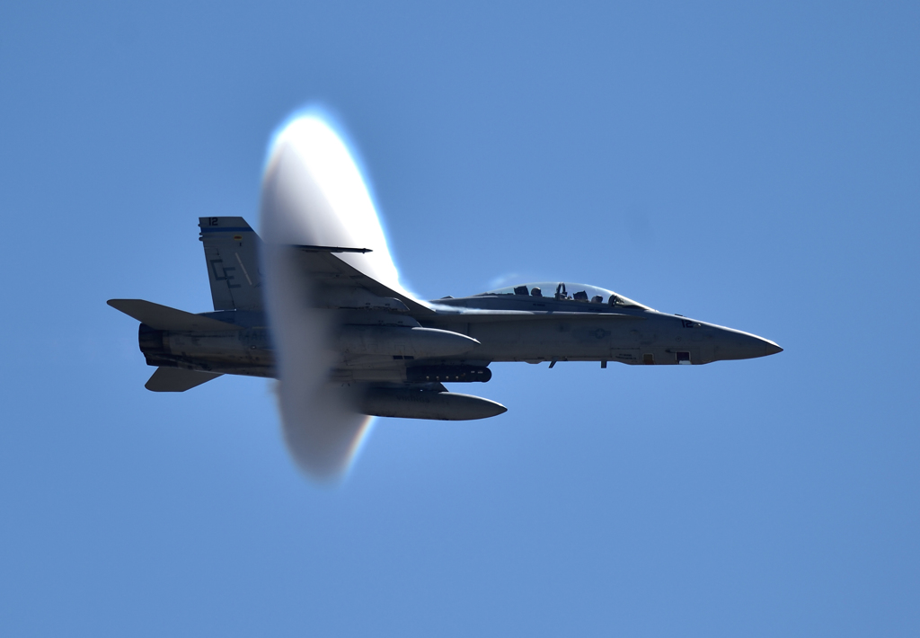 Ｆ-18C