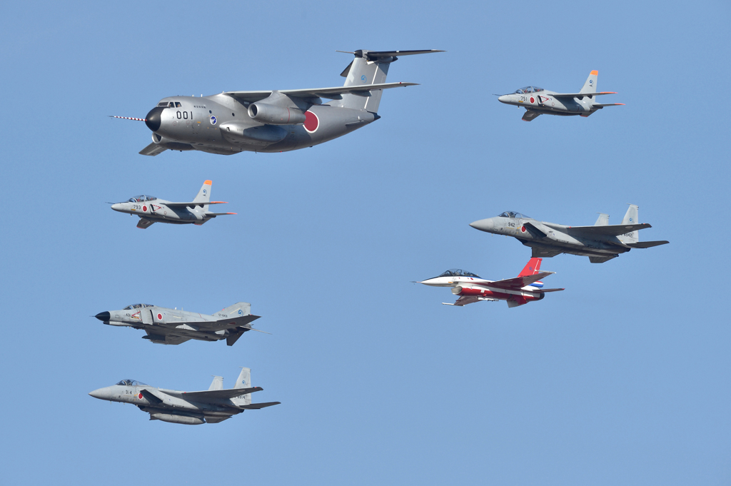 岐阜基地航空祭名物　異機種編隊　