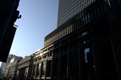 東京日本橋の朝　３
