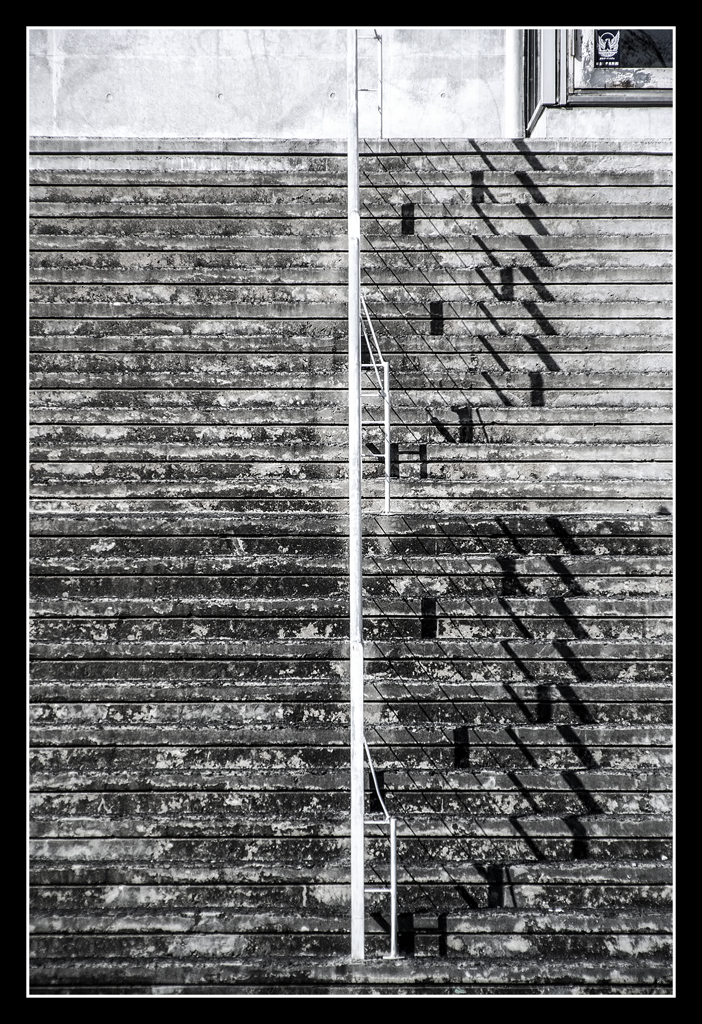 屋外階段と手摺