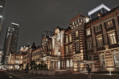 東京駅夜景① -叙情的威厳-