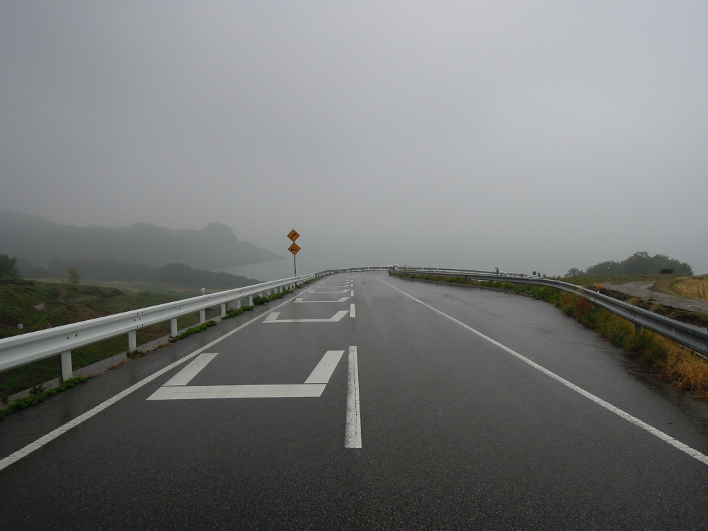 霧雨の海へ...