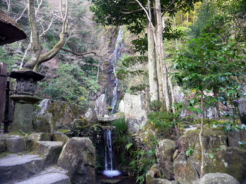 P1080643 三滝寺
