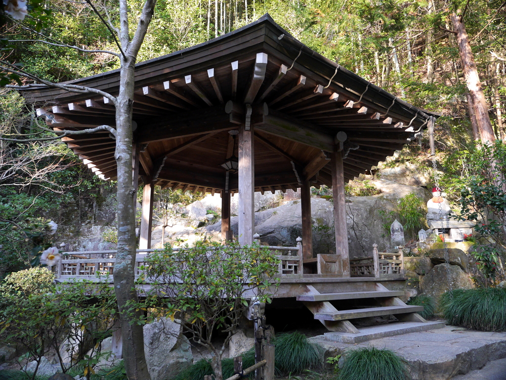 P1080651 三滝寺