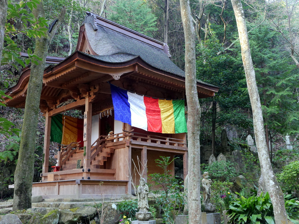 P1080633 三滝寺