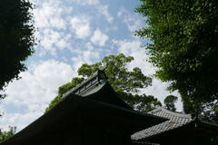 神社と五月晴れ ー1