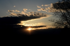 夕暮れの寺でー４