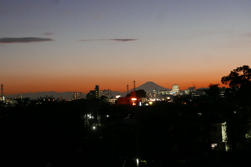  夕 べ の 富 士 ―2