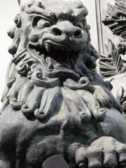威　勢　