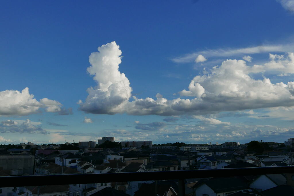魅せられた 夏雲 ー3