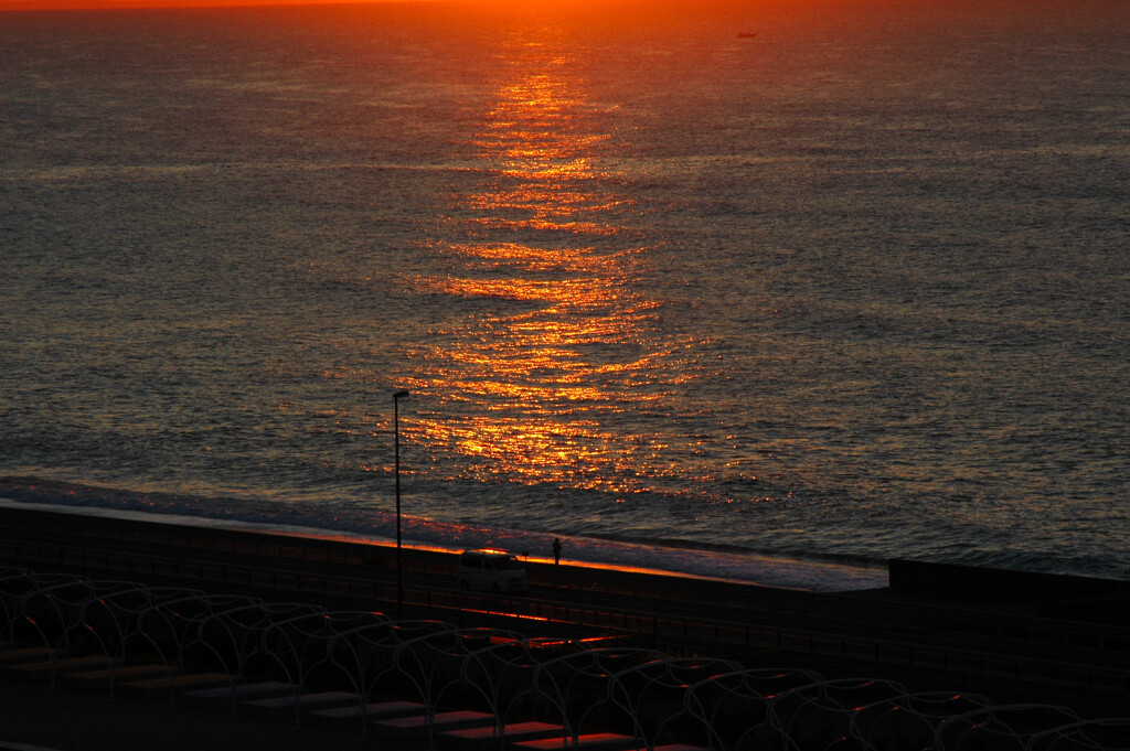 日の出　元気を贈る―2