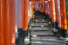 続く