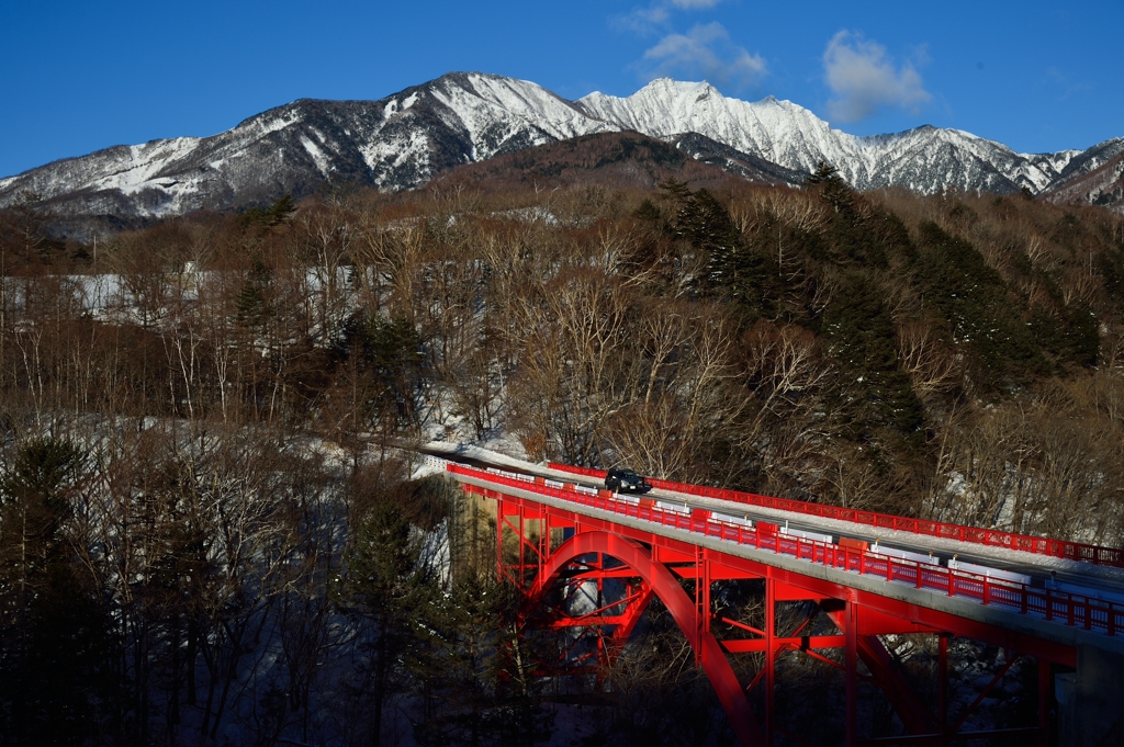 八ヶ岳と東沢橋