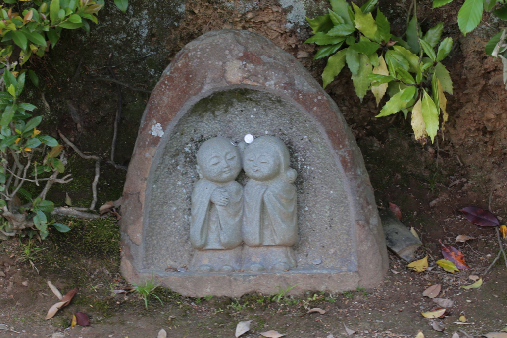 寄り添って